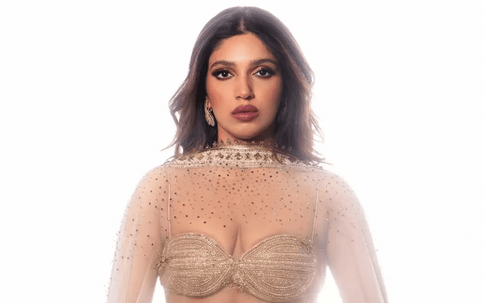 Bhumi Pednekar became a black beauty, wearing a front-cut transparent dress, such poses made fans sweat Bhumi Pednekar became a black beauty, wearing a front-cut transparent dress, such poses made fans sweat