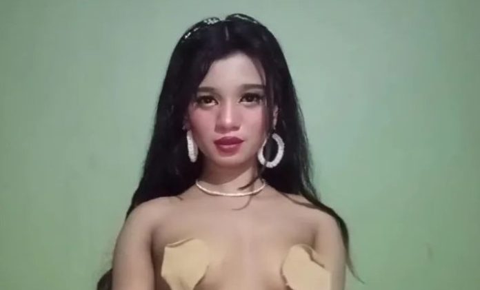 Delhi Metro Viral Girl : Being braless, Delhi Metro girl kept such thing on private part, created ruckus Delhi Metro Viral Girl : Being braless, Delhi Metro girl kept such thing on private part, created ruckus