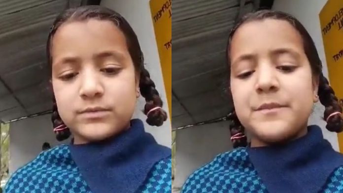 'Please Modi ji...' Jammu girl request with PM Modi, this cute video goes viral, watch. 'Please Modi ji...' Jammu girl request with PM Modi, this cute video goes viral, watch.