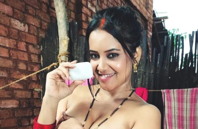 Matki web series on ULLU: Priya Gamre's sensuous scene in this web series broke all limits of boldness, watch bold video