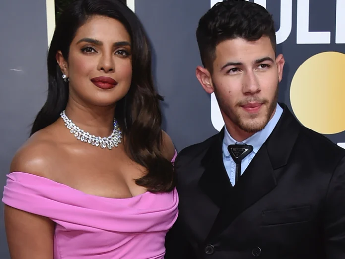 Priyanka Chopra's overly romantic photos with husband Nick Jonas went viral, shocked to see the actress