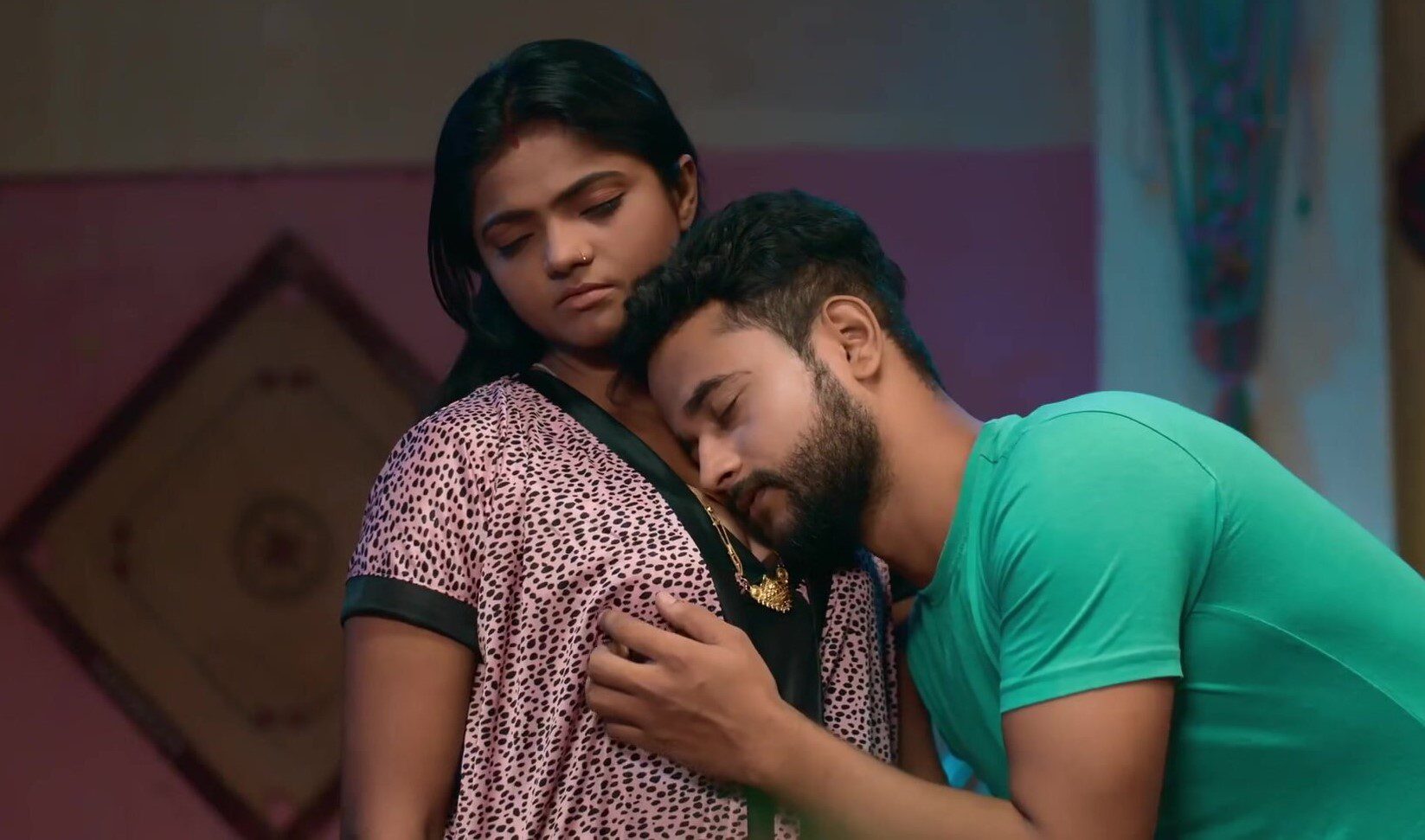 Web Series Bharti Jha’s intimate scenes are enough to set the mood