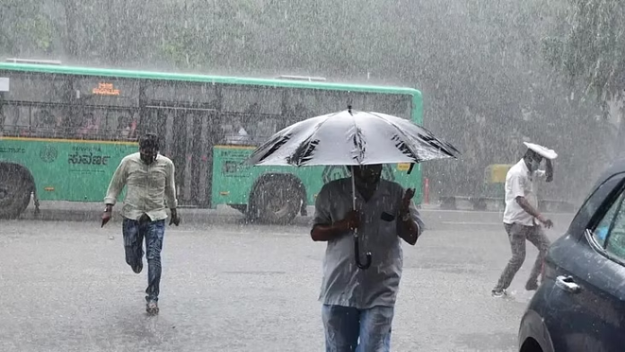Weather Alert Today: Rain-lightning warning in 34 districts, heavy rain in 8 districts, know IMD's forecast
