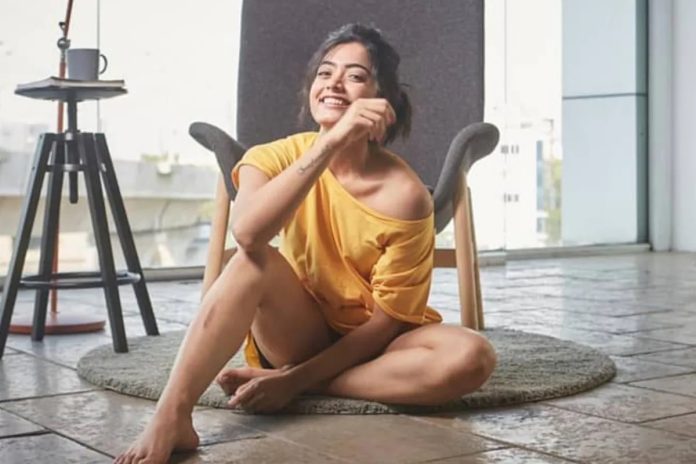 Hot BTS video of Rashmika Mandanna's photoshoot went viral, people are watching the video again and again Hot BTS video of Rashmika Mandanna's photoshoot went viral, people are watching the video again and again