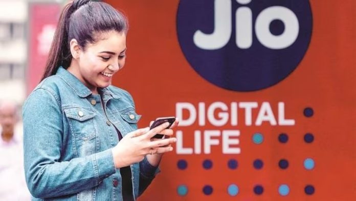 Jio Prepaid Plan: Jio's Amazing Plan! Get 10GB Data With Free Calling In Just Rs 20, Learn How