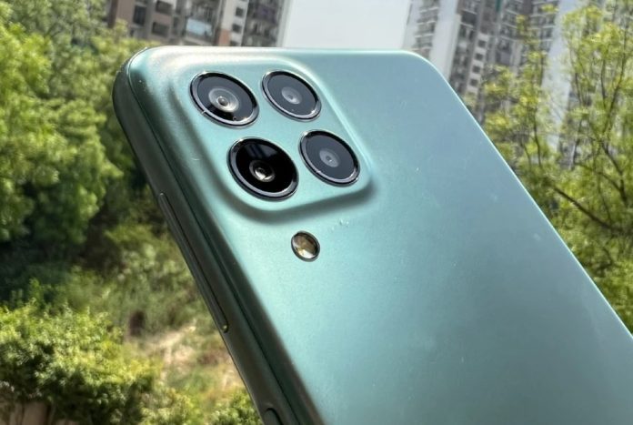 Samsung Galaxy Great Offer: Buy Samsung Galaxy M33 for just Rs 1249, take advantage of this offer from here