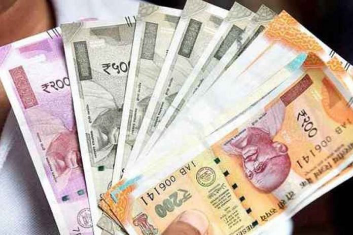 Savings Account: Now this private bank has reduced interest on savings account, check the new rates Savings Account: Now this private bank has reduced interest on savings account, check the new rates