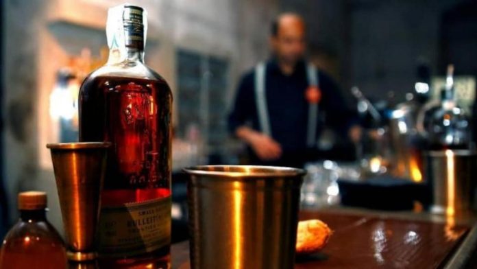 Liquor shops will open for 13 hours in UP on the occasion of Christmas and New Year, government's decision