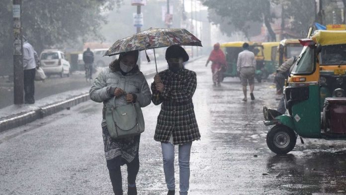 Weather Alert: IMD issued heavy rain alert in 30 districts, know the condition of the whole week