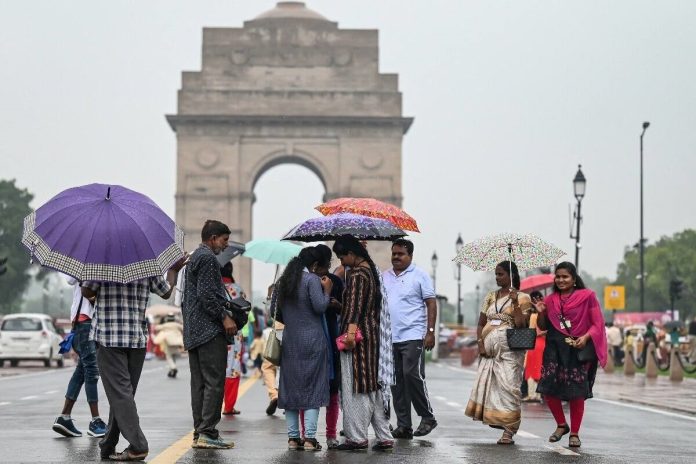 Weather update: Mercury reaches 41.8 degree Celsius in this state, IMD predicts light rain, See details Weather update: Mercury reaches 41.8 degree Celsius in this state, IMD predicts light rain, See details