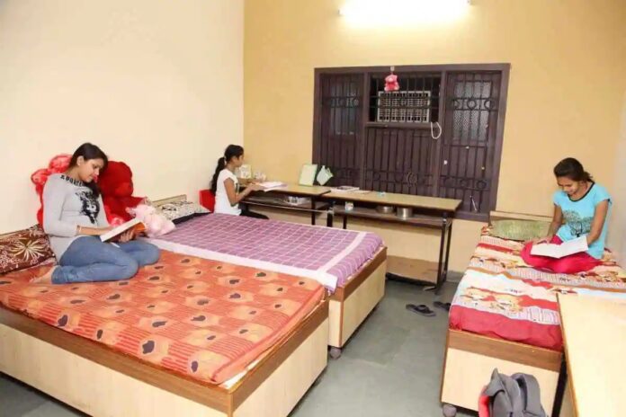 GST on PG Hostel Rent: Bad news for those living in Hostel-PG! Now 12% GST will have to be paid on rent, check details immediately GST on PG Hostel Rent: Bad news for those living in Hostel-PG! Now 12% GST will have to be paid on rent, check details immediately