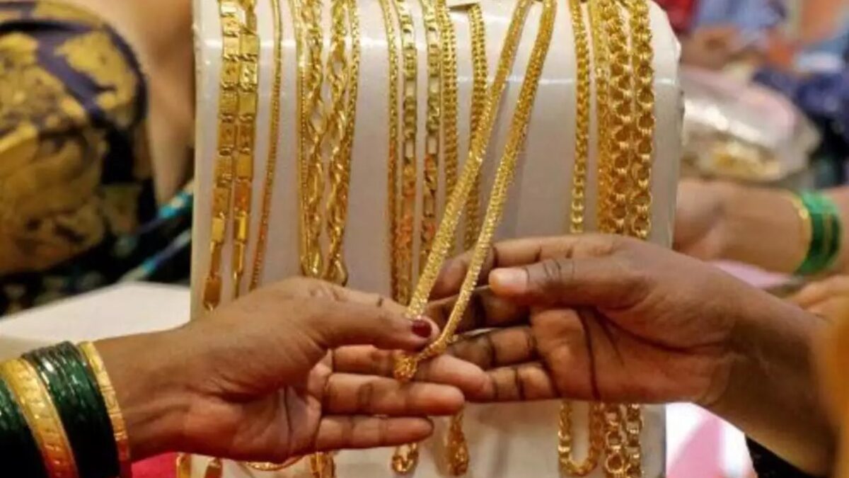 Gold Price Today: Gold becomes costlier, silver price declines, check the latest rate of your city - informalnewz