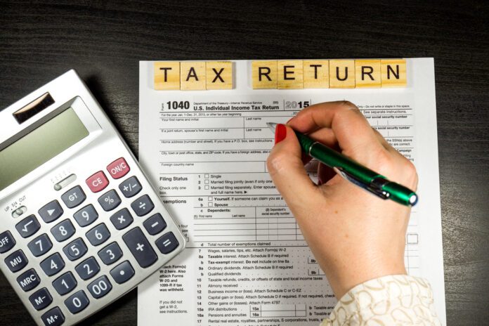 ITR Filing 2024: File income tax return sitting at home in a few minutes, know the easy way ITR Filing 2024: File income tax return sitting at home in a few minutes, know the easy way
