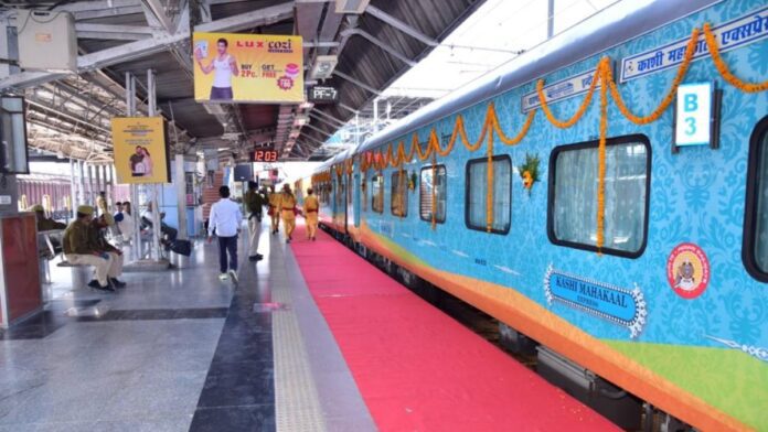 Visit Kashi Vishwanath, book seats in these trains, tickets starting from Rs 45, view details