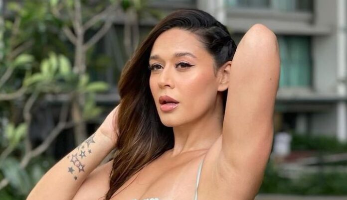 Krishna Shroff wreaked havoc in a black short dress, fans were sweating after seeing the hotness