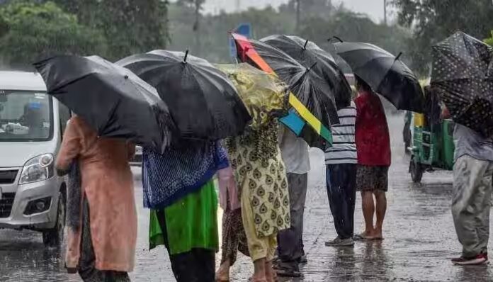 Rainfall Alert: Heavy rain alert in 22 districts, speed will increase again after a gap of 3 days, here are the helpline numbers Rainfall Alert: Heavy rain alert in 22 districts, speed will increase again after a gap of 3 days, here are the helpline numbers