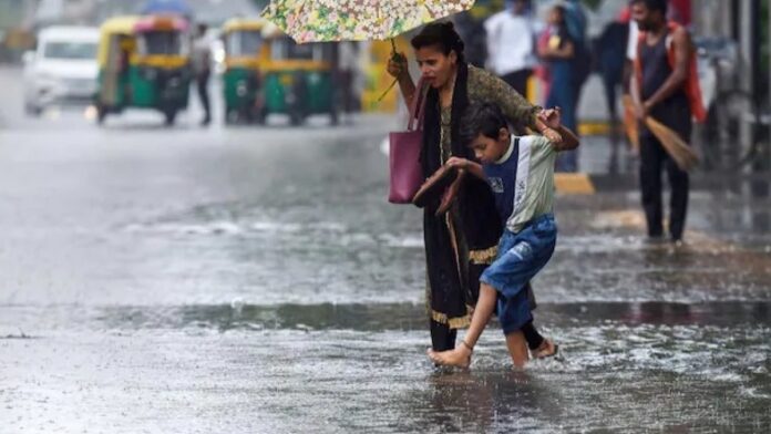 Weather Update: Red alert of heavy rain in 17 states, warning of thunderstorm, know forecast of Meteorological Department