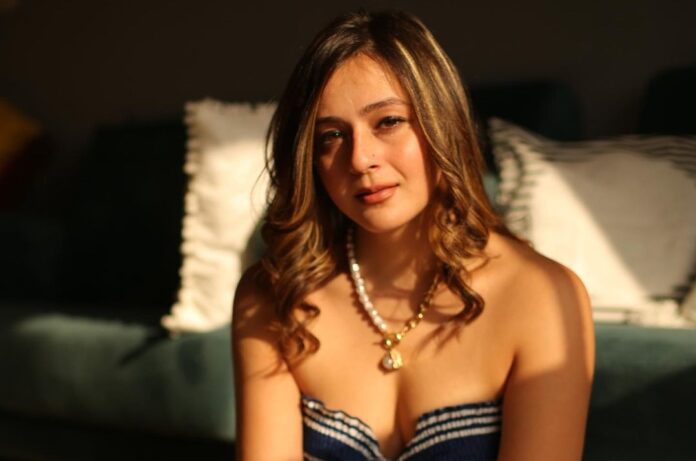 Actress Priyal Gaur is bikini babe, has worked in erotic lesbian web series, see hot photos Actress Priyal Gaur is bikini babe, has worked in erotic lesbian web series, see hot photos