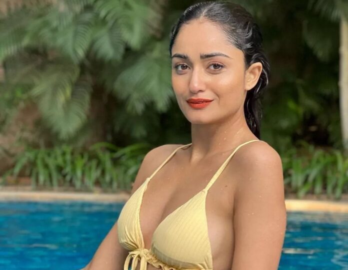 Babita of 'Ashram' shocked the senses with her bo*ldness, shared a candid video wearing a two-piece