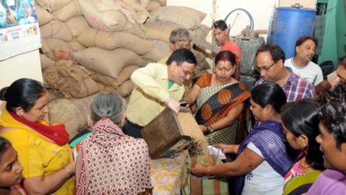 Free Ration Big News ! Government has taken a big decision, now 1.4 crore families will get free ration, check immediately