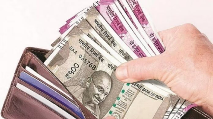 Money Transfer Rules: Now you can send Rs 5 lakh through this method also, the method of transferring money is changing from February 1st. Money Transfer Rules: Now you can send Rs 5 lakh through this method also, the method of transferring money is changing from February 1st.