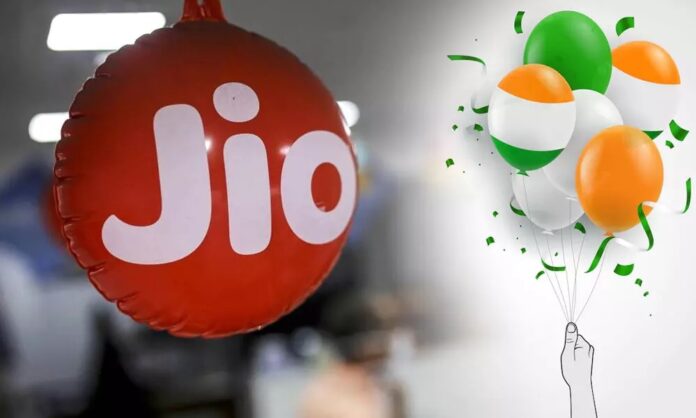 Independence Day offer: Jio customers good news! Jio launches amazing offer, you will get gifts worth Rs 5800 with unlimited calling, check immediately