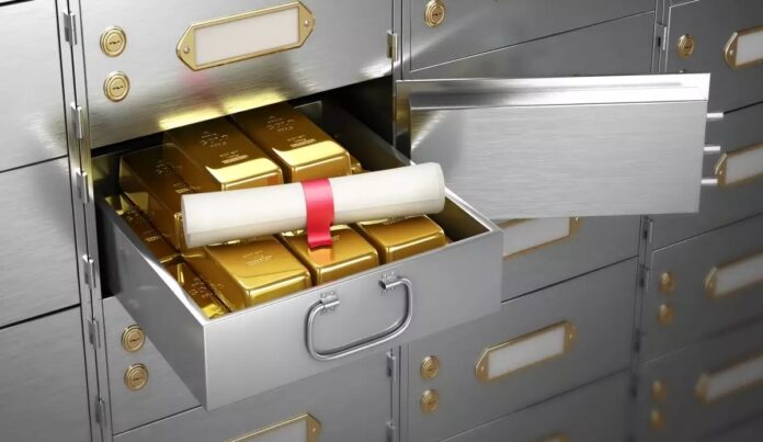 Bank lockers: Before keeping gold jewellery, property papers in bank locker, keep these things in mind Bank Locker Rules: Know the new rules of RBI before taking a bank locker, check here