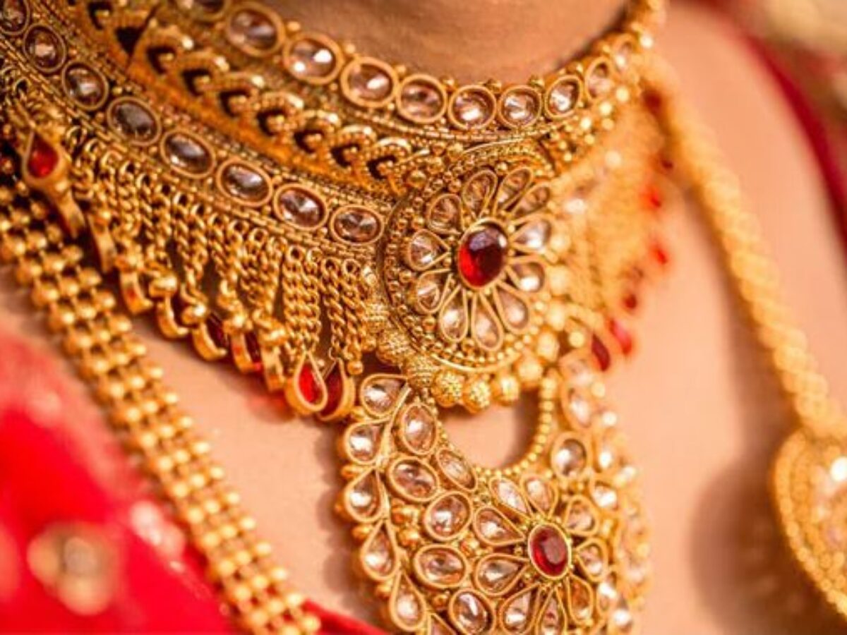 Diwali adds glitter: 39-tonne gold worth Rs 19,500 crore sold this  Dhanteras, up 30% YoY