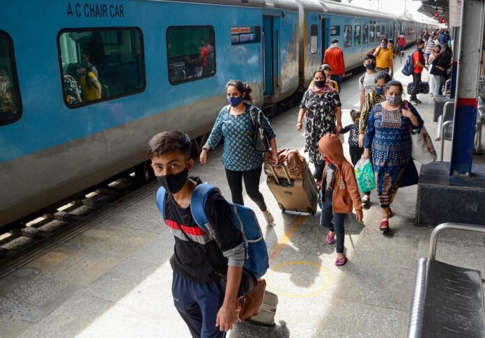 Indian Railways New Timings: Train timings changed from January, know the complete details of the new timings Indian Railways New Timings: Train timings changed from January, know the complete details of the new timings
