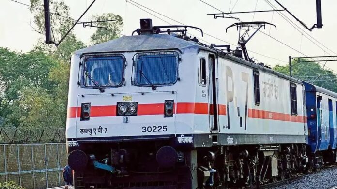 Canceled Train List: Railways canceled these trains due to fog, see the list before traveling