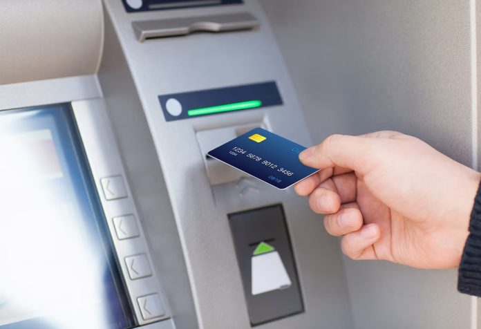 Credit Card ATM Cash Withdrawal Rules: Big News! Never withdraw money from credit card from ATM, it will cause big losses.