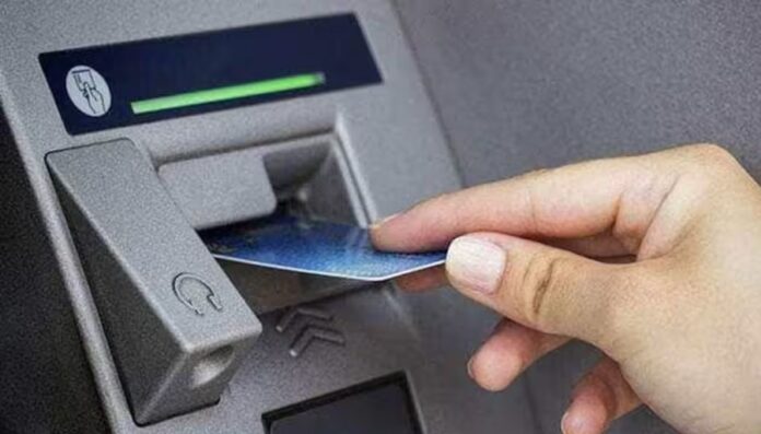 ATM Withdrawal Limit: Now you will be able to withdraw money from ATM for free this many times, check the limit