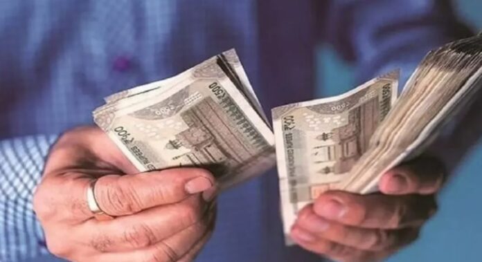 Employees Salary hike Increase in the honorarium of these teachers and employees, they will also get the benefit of leave, amount up to Rs 18000 will come into their account.