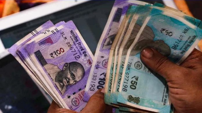 Senior citizens are getting up to 8.85% interest on FDs, understand the calculation on ₹5 lakh deposit. Senior citizens are getting up to 8.85% interest on FDs, understand the calculation on ₹5 lakh deposit.