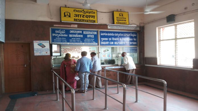Railway station ticket counters will remain closed for 4.5 hours, neither new tickets will be available nor will they be cancelled. Railway station ticket counters will remain closed for 4.5 hours, neither new tickets will be available nor will they be cancelled.