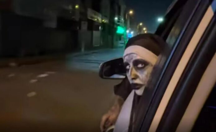 Scary 'witch' from 'The Nun' seen roaming on the streets of Delhi, people sweat in fear after watching the video