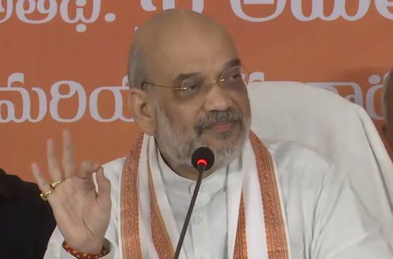 Insurance, laptop, gas cylinder will be available free... Amit Shah released the manifesto, know its special features Insurance, laptop, gas cylinder will be available free... Amit Shah released the manifesto, know its special features