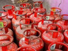 LPG Gas Cylinder: Now only these card holders will get free gas cylinder, avail benefits like this