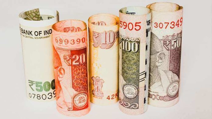 Income Tax Saving Tips: Employees can save income tax worth lakhs in these 5 ways, know this useful thing Income Tax Saving Tips: Employees can save income tax worth lakhs in these 5 ways, know this useful thing