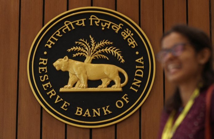 RBI MPC Meeting: Middle class people got huge tax relief, now EMI burden has reduced RBI MPC Meeting: Middle class people got huge tax relief, now EMI burden has reduced