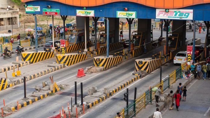 Toll Tax Hike: Toll tax has become expensive from the first of April, know the latest rates