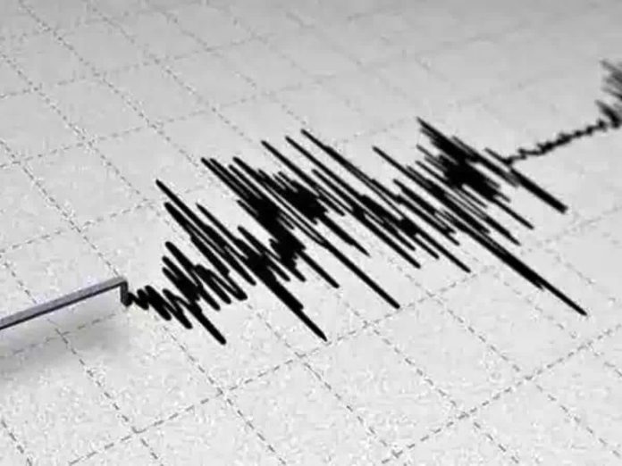 Delhi-NCR earthquake: Strong tremors of earthquake felt in Delhi-NCR for a long time, 6.2 intensity, center in Faizabad, Afghanistan.
