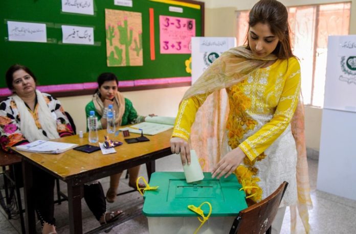 Election in Pakistan: What is the age limit for people to vote in Pakistan?