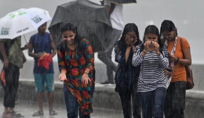 Rainfall Alert: There will be rain, storm and hailstorm in UP for three days from tomorrow, know the weather condition.