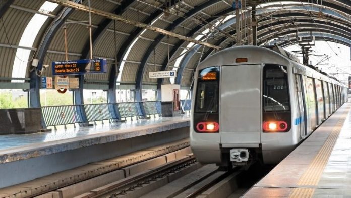 Metro Station Closed: Entry-exit closed at 3 stations of Delhi Metro today, DMRC took decision due to protest