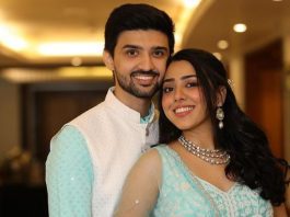 TMKOC's 'Sonu' got engaged, the actress looked happy with her fiance and new family.