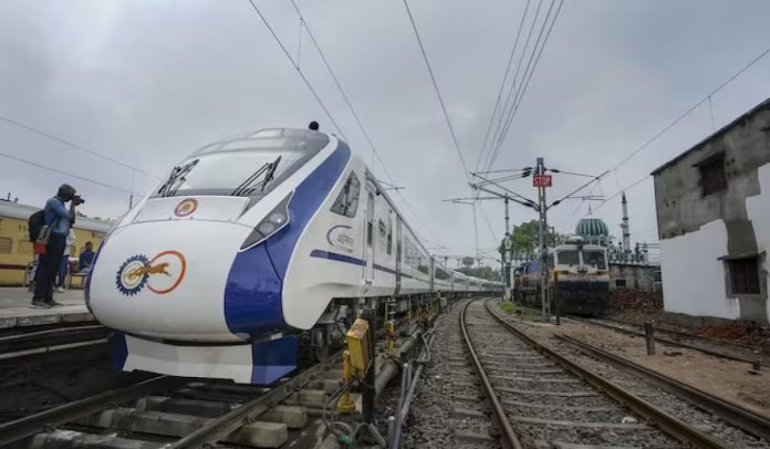 Vande Bharat Express: Travel to this city by new Vande Bharat Express for Rs 1480, booking starts