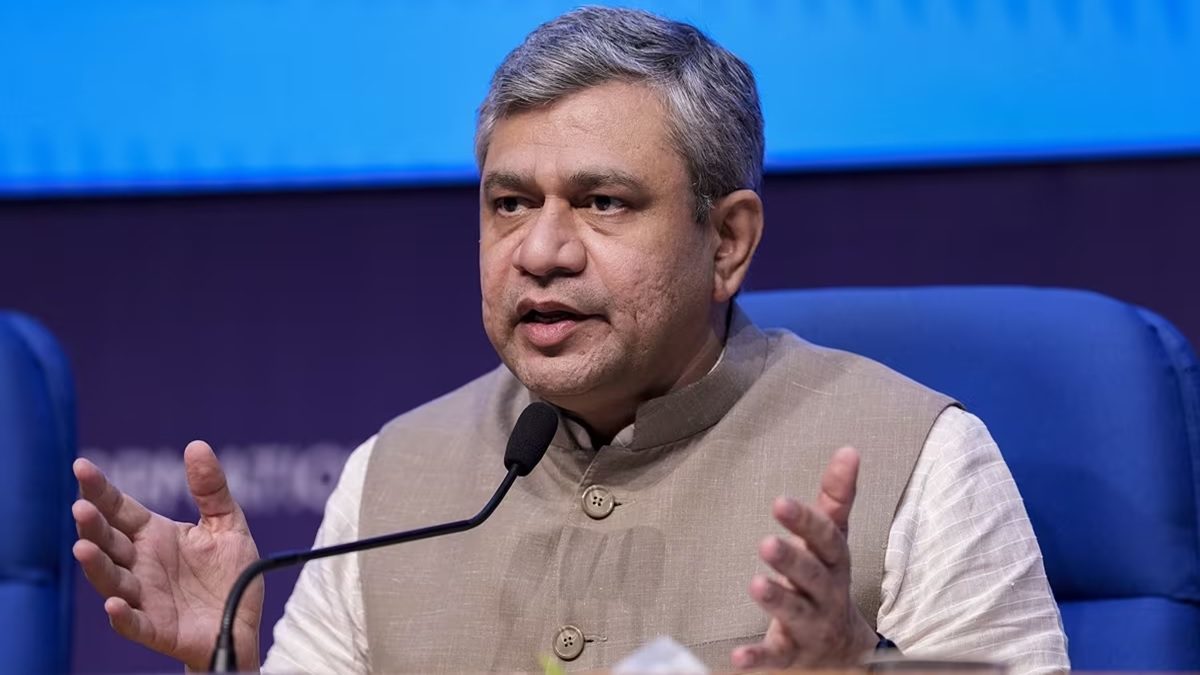 Railway Minister's announcement regarding confirmed tickets, know when this facility will be available Railway Minister's announcement regarding confirmed tickets, know when this facility will be available