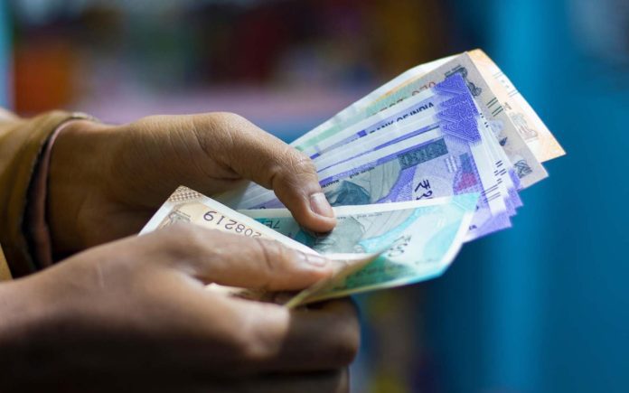 Salary Saving Tips: How much money should you save every month in a salary of Rs 20 thousand, check formula Salary Saving Tips: How much money should you save every month in a salary of Rs 20 thousand, check formula