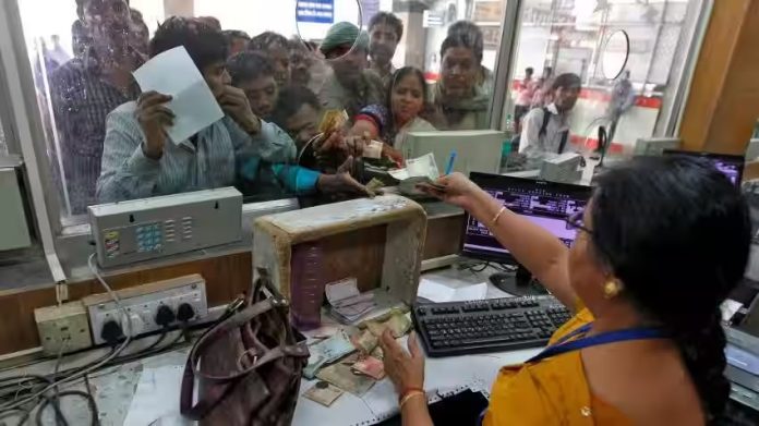 Train Ticket Booking: You have to book Tatkal train ticket for Holi, these 3 tips will be useful, you will get the seat in a few minutes. Train Ticket Booking: You have to book Tatkal train ticket for Holi, these 3 tips will be useful, you will get the seat in a few minutes.